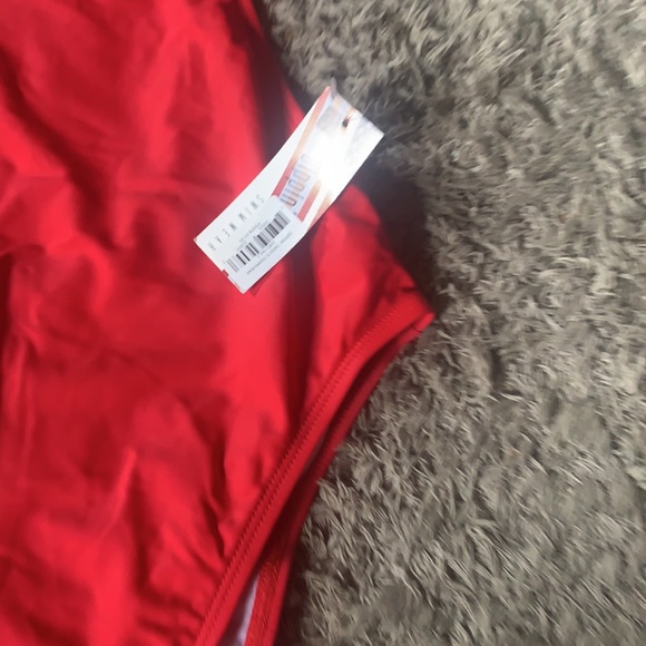 Blank slate ❤️ are you wanting a blank suit? - Picture 2 of 4